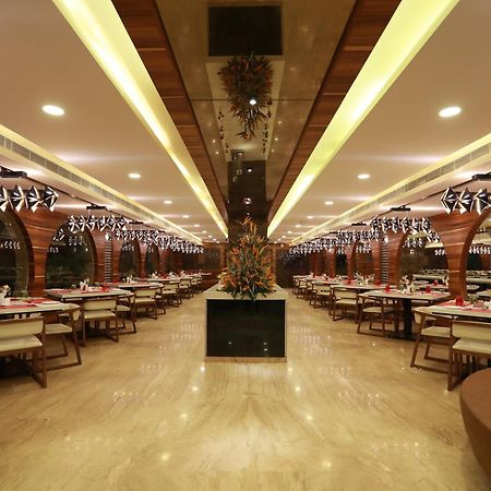 Hotel Park Elanza Chennai Exterior photo