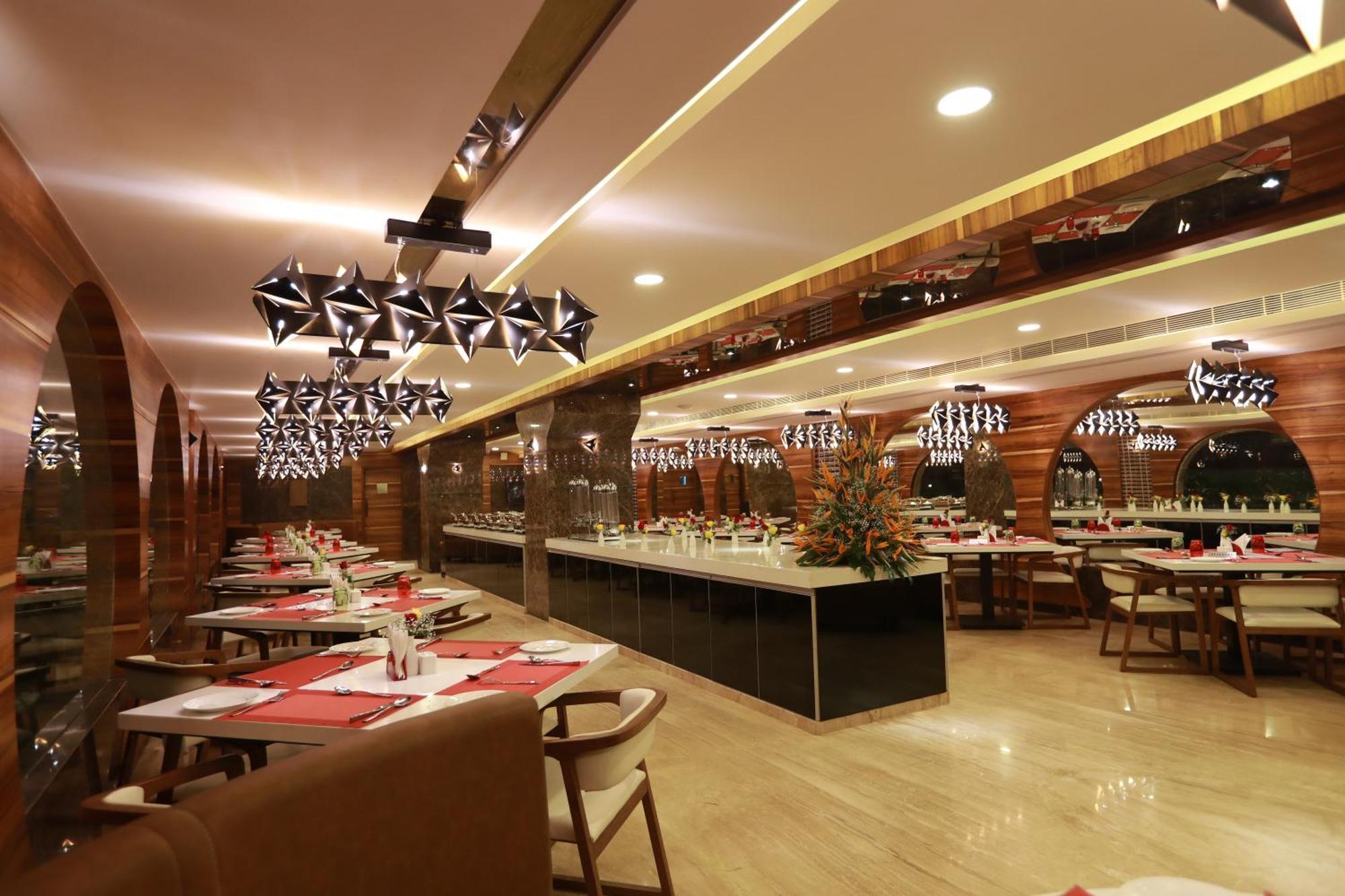 Hotel Park Elanza Chennai Exterior photo