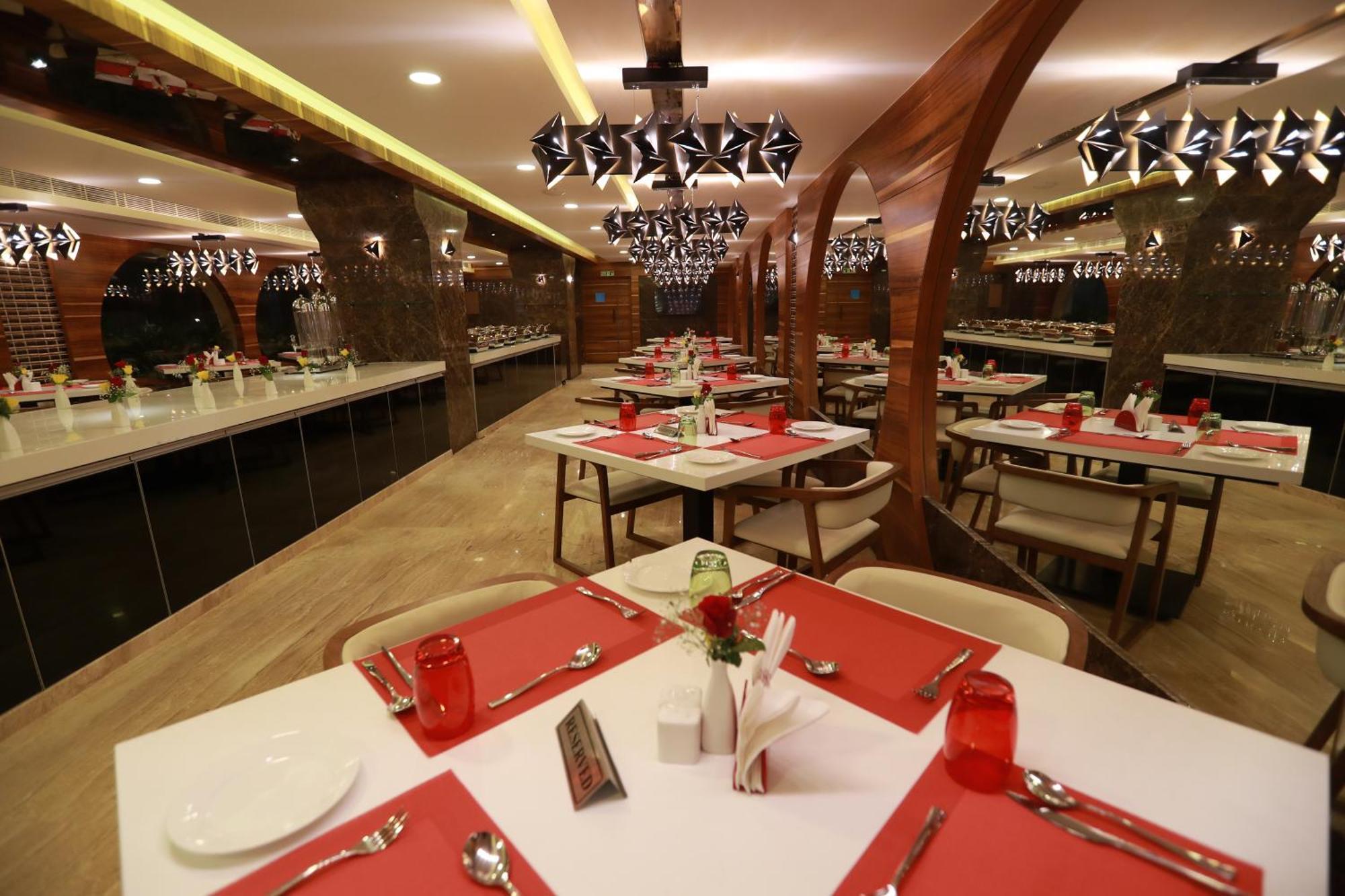 Hotel Park Elanza Chennai Exterior photo