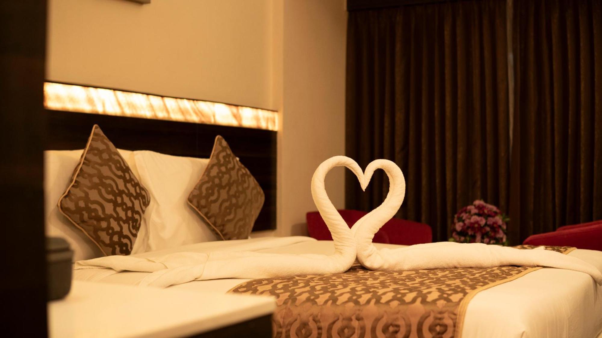 Hotel Park Elanza Chennai Exterior photo